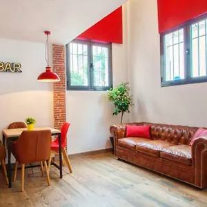 Simplyhosted El Teatro Cadiz