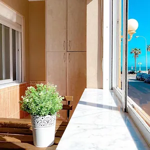 apartamento-en-1-linea-de-playa.es-andalucia.com/