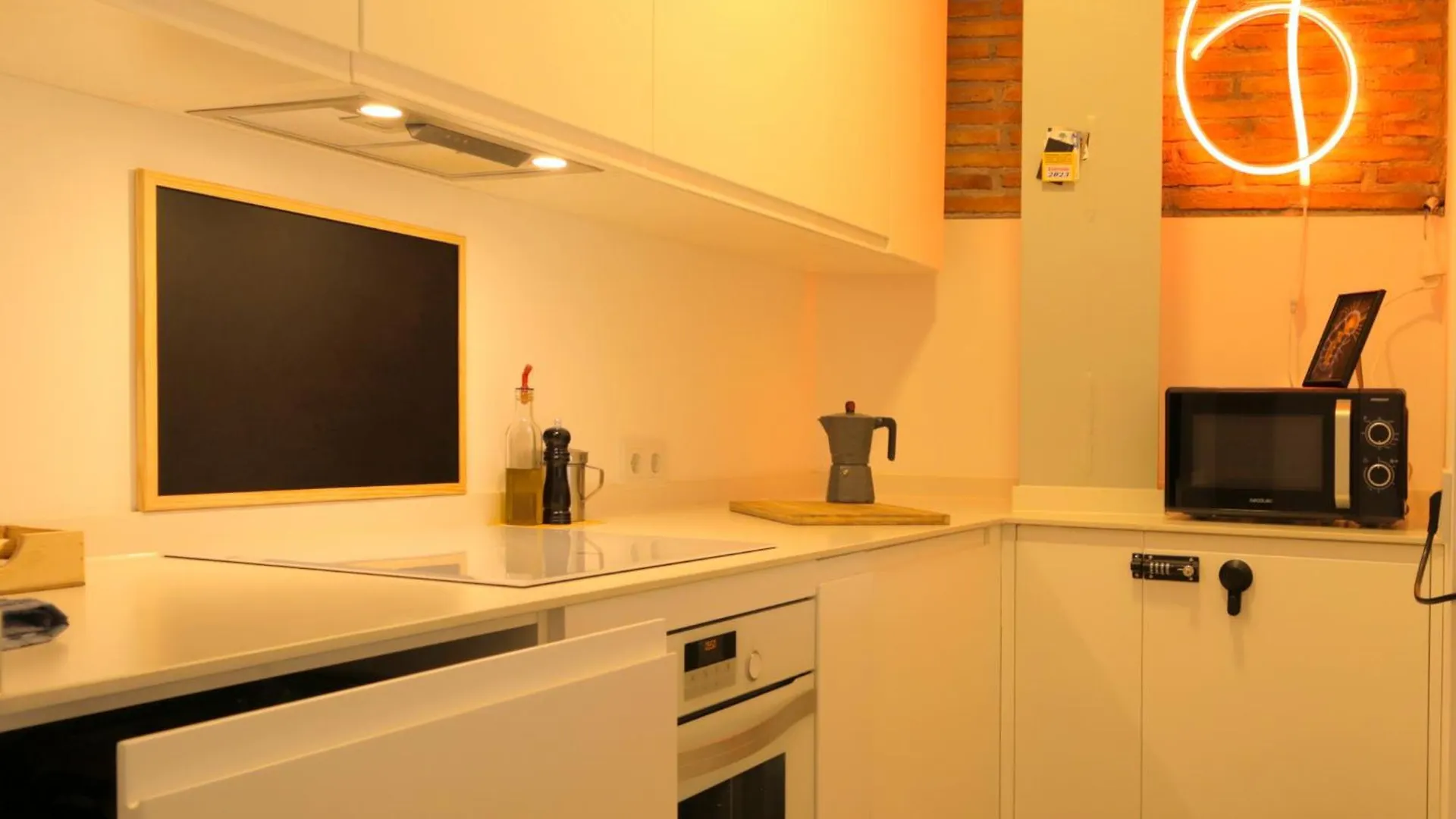 Apartment With Two Suites In The Center Of Малага