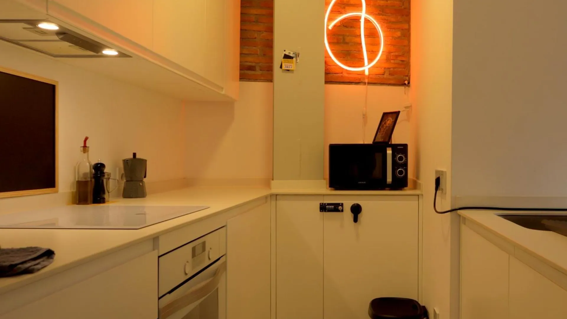 Apartment With Two Suites In The Center Of Malaga